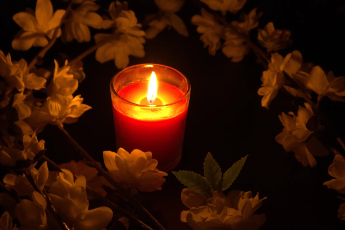 Nie żyje Piotr Radecki, gitarzysta, który przez wiele lat współpracował między innymi z Marylą Rodowicz, zespołem Feel oraz projektem Kat & Roman Kostrzewski. Miał 49 lat.