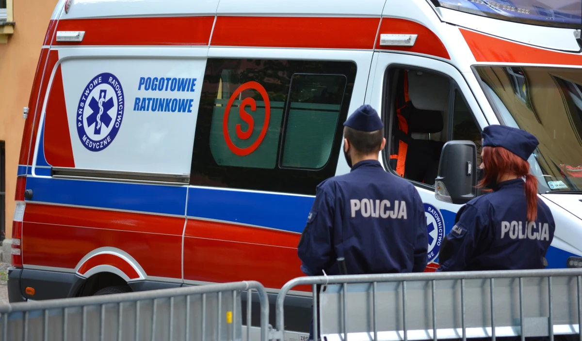 Incydent z agresywnym pacjentem w szpitalu wojskowym w Krakowie. Władze placówki wezwały policję, ponieważ mężczyzna nie stosował się do poleceń personelu medycznego, był wulgarny i agresywny.