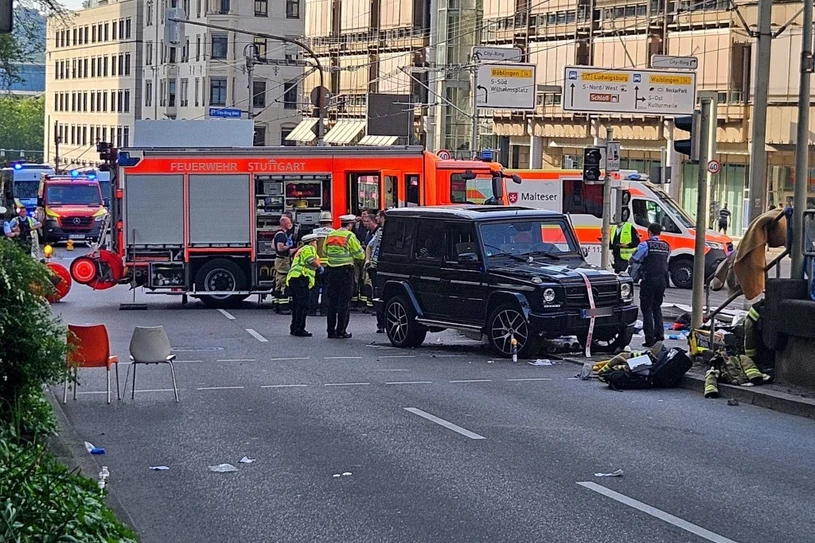 Kierowca wjechał w ludzi w Stuttgarcie. Jest ofiara śmiertelna i ranni