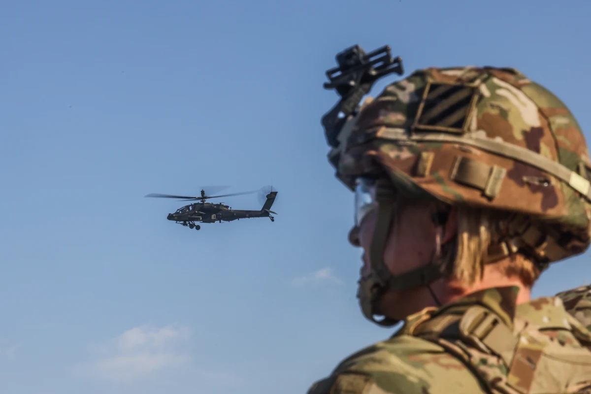 "Dowództwo polskiego wojska w ostatnim tygodniu wdrożyło przy użyciu nowych sił operację związaną z bezpieczeństwem w przestrzeni powietrznej, szczególnie nad Bałtykiem" - oświadczył minister obrony Władysław Kosiniak-Kamysz podczas ceremonii wręczenia nominacji generalskich w Pałacu Prezydenckim. Nowa misja została wdrożona po kolejnych rosyjskich prowokacjach.