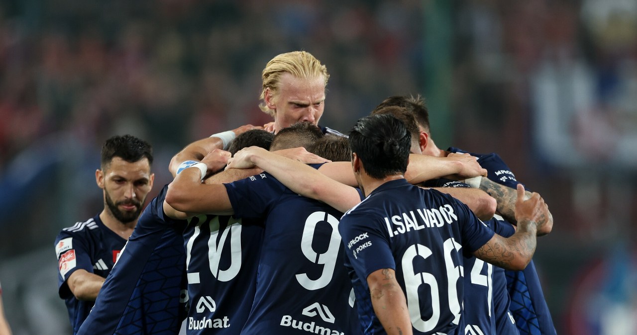 To nie żart. Lider Ekstraklasy na samym dnie. Ostatni w całej Europie