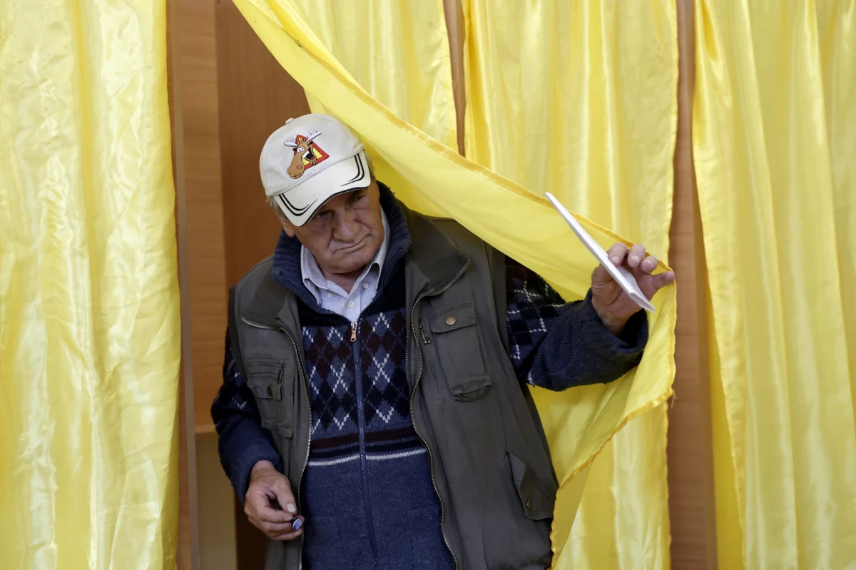 W Rumunii trwa głosowanie w powtórzonych wyborach prezydenckich. Na listach znalazły się nazwiska 11 kandydatów. W grudniu Sąd Konstytucyjny unieważnił listopadową pierwszą turę wyborów z powodu nadużyć w kampanii Calina Georgescu. Wywołało to jednak szerokie kontrowersje w Rumunii i poza jej granicami.