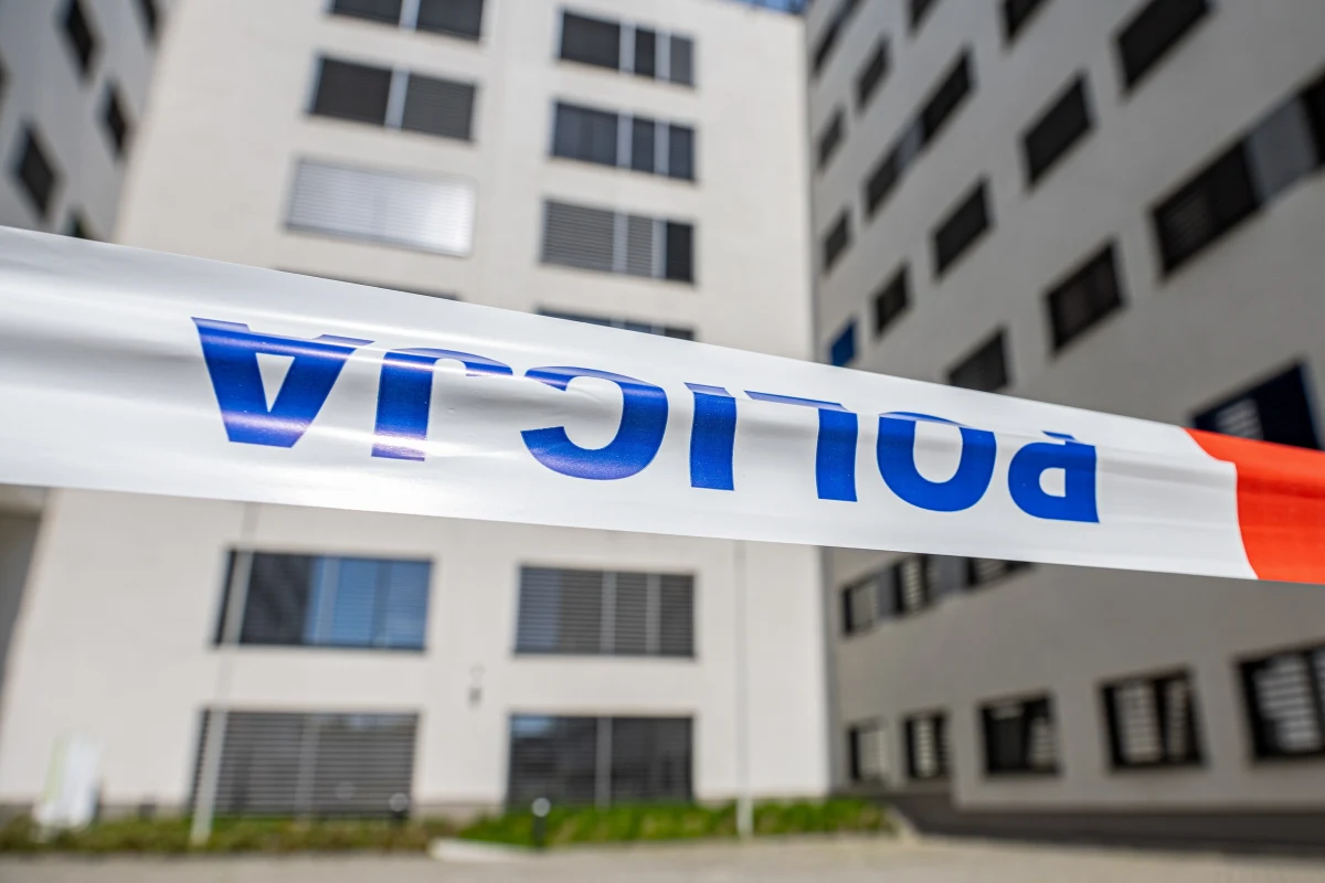 Poprawa bezpieczeństwa medyków będzie głównym tematem rozmów zaplanowanych w południe w Ministerstwie Zdrowia. W dzisiejszym spotkaniu początkowo udział mieli wziąć ratownicy medyczni. Po śmiertelnym ataku w ostatni wtorek na lekarza w Szpitalu Uniwersyteckim w Krakowie zaproszeni zostali także przedstawiciele lekarzy.