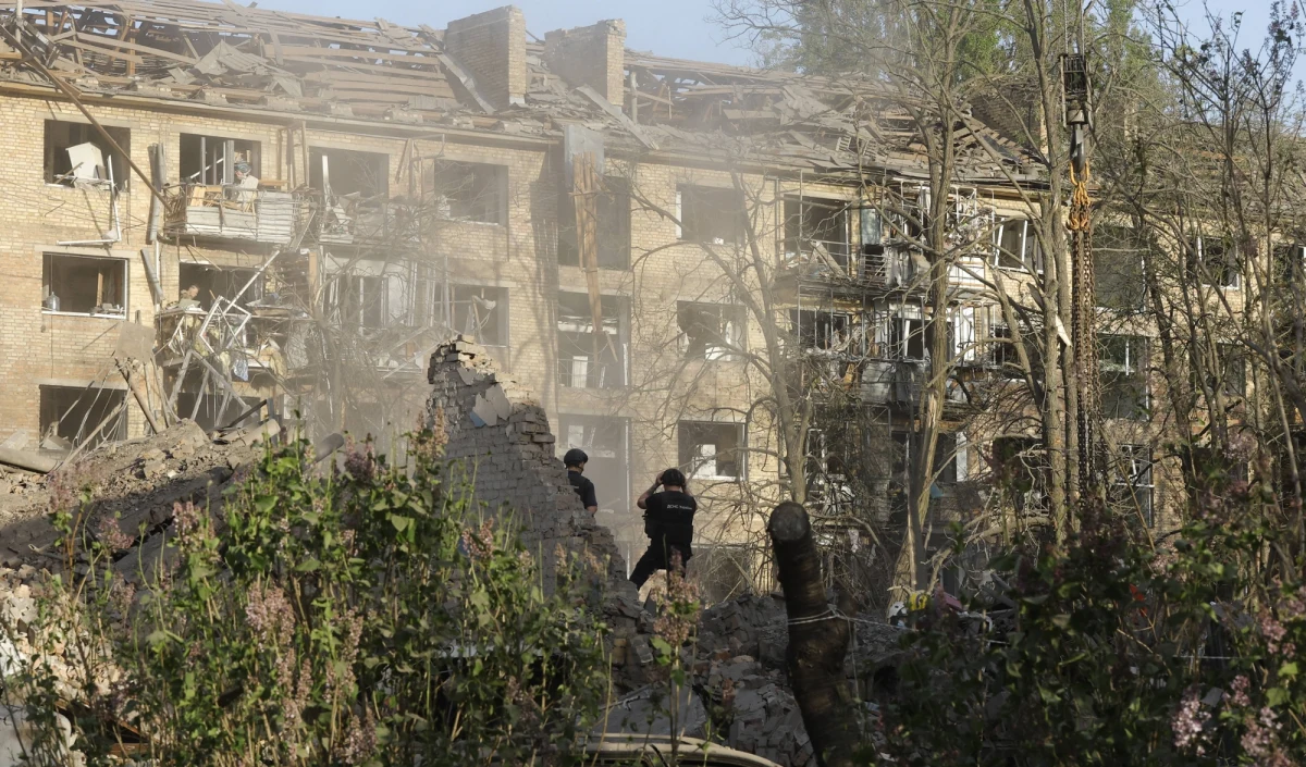 W 2024 roku Rosja poniosła dramatyczne straty na wojnie w Ukrainie. Zginęło co najmniej 45 287 rosyjskich żołnierzy, co oznacza prawie trzykrotny wzrost liczby ofiar w porównaniu do pierwszego roku inwazji. Eksperci oceniają, że rzeczywista liczba zabitych może być znacznie wyższa, a wojna staje się coraz bardziej kosztowna w ludzkich ofiarach.