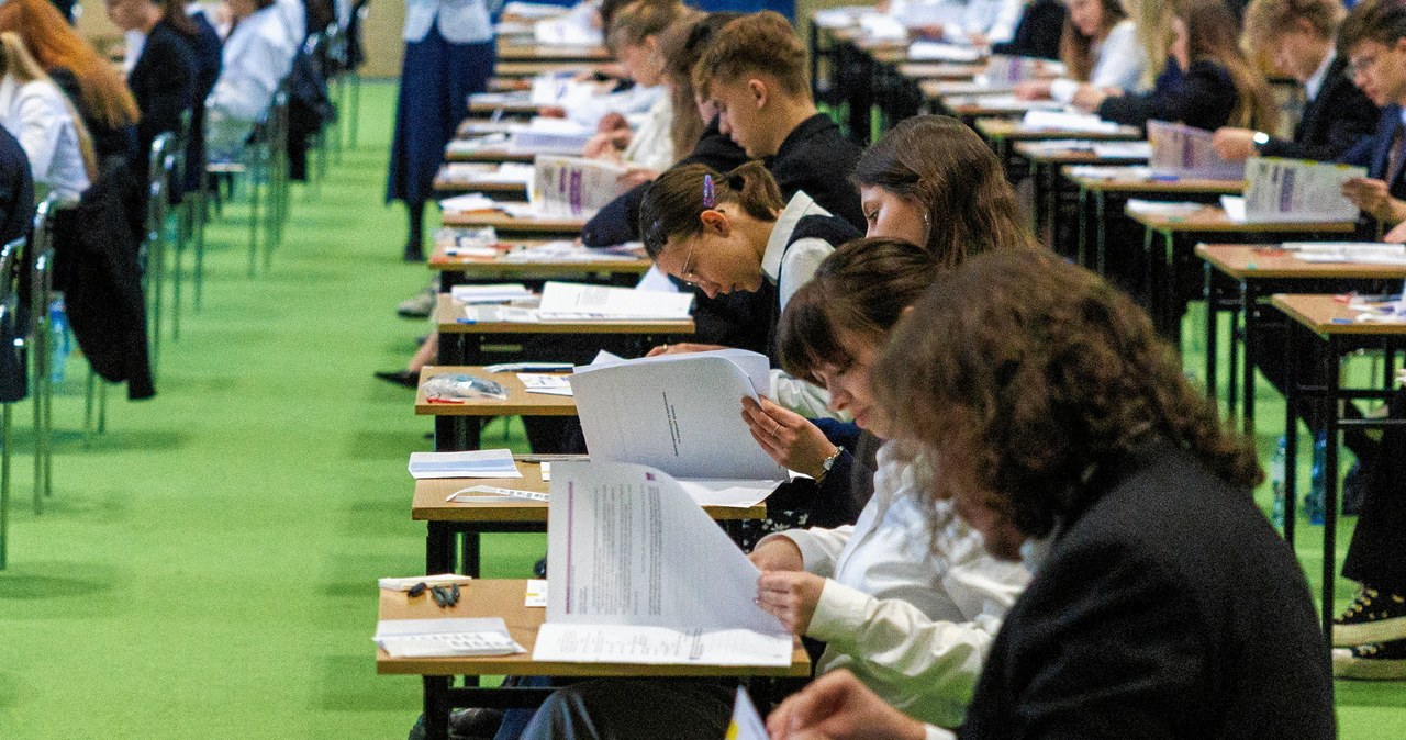 Matura 2025 z języka polskiego. Znamy tematy wypracowań, arkusz CKE