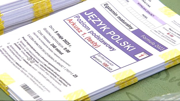 Matury czas start! Na pierwszy ogień język polski na poziomie podstawowym.  Maturzyści mają go już za sobą. Na napisanie tego egzaminu mieli cztery godziny. Przed Liceum Ogólnokształcącym nr 1 we Wrocławiu jest Maciej Stopczyk.