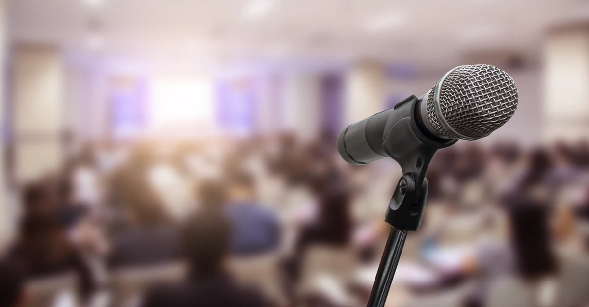 Już wkrótce Polacy wybiorą nowego prezydenta. Zanim jednak udadzą się do urn, obowiązywać będzie cisza wyborcza. To czas, w którym wszelka agitacja jest zakazana, a za złamanie przepisów grożą wysokie kary. Sprawdzamy, kiedy zaczyna się cisza wyborcza, jak długo trwa i jakie konsekwencje grożą za jej naruszenie.