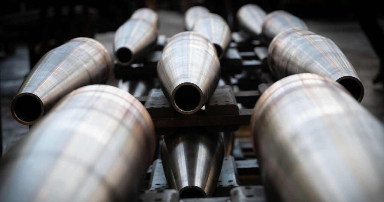 Polska firma dostarczy Szwecji rakiety za 1 mld zł. Tusk o umowie: Duma