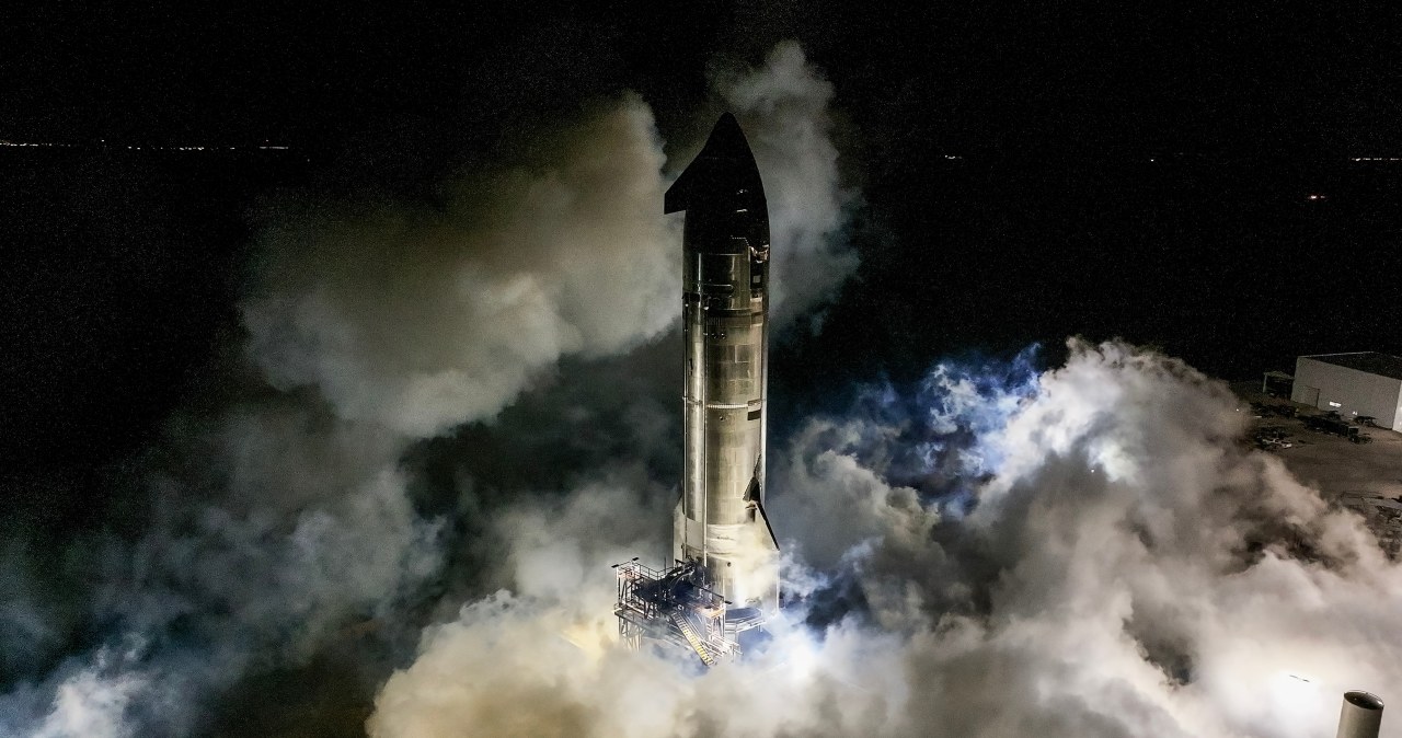 SpaceX wznawia testy ogromnej rakiety. niedługo kolejny lot