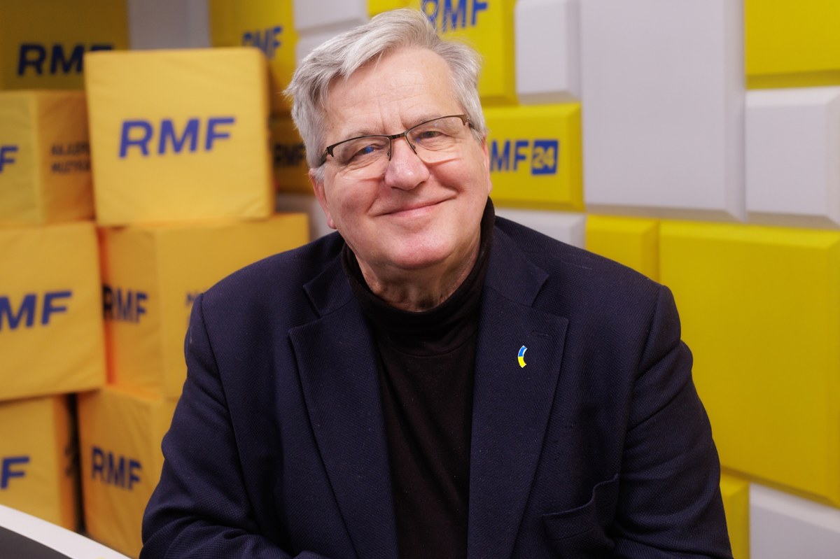 "Pan Nawrocki padł ofiarą chęci pokazania się w lepszym świetle" - mówił w Rozmowie o 7:00 w Radiu RMF24 były prezydent Bronisław Komorowski, odnosząc się do kontrowersji wokół popieranego przez PiS kandydata na prezydenta. "W oświadczeniach majątkowych potwierdził drugie, a nawet trzecie mieszkanie. W wypowiedzi publicznej chciał lepiej wypaść w oczach wyborców, więc kreował się na ubogiego Polaka, który ma jedno mieszkanie" - dodał. Jego zdaniem "Nawrocki wpadł we własne sidła". Według Komorowskiego "to może być poważna sprawa prokuratorska".