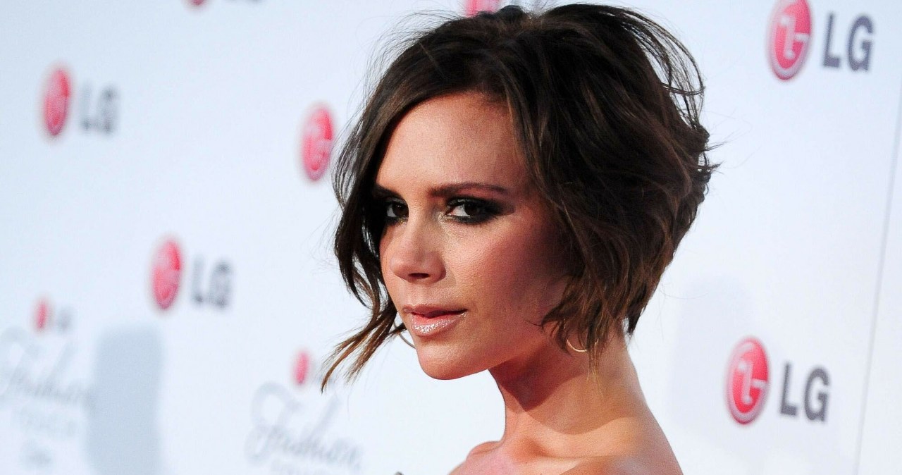 Kultowa fryzura Victorii Beckham wraca do łask. Komu pasuje?