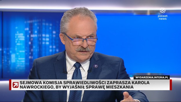 Sprawę mieszkania Karola Nawrockiego skomentował kandydat na prezydenta Marek Jakubiak. - Wszyscy tracimy na takich "eventach politycznych". Dobrymi chęciami jest piekło wybrukowane - powiedział. - Teraz każdy, kto będzie chciał pomóc starszej osobie, kilka razy się zastanowi. Czy za parę lat ktoś nie będzie chciał paragonów i faktur? - zapytał Jakubiak. Dodał, że w tej sprawie "poszliśmy w czarny zaułek". - To, że teraz Platforma nie wie, o co chodzi, to jest kuriozalne. Przecież to są kolekcjonerzy mieszkań - powiedział polityk. - Nikt nie pyta się o tego pana Jerzego, jak to jest że wydziedziczył rodzinę, że jego najbliższą rodziną była matka pana Nawrockiego. Po latach ciężko udowodnić logikę takich działań - zaznaczył. Jakubiak przekazał, że cała ta sprawa wokół Nawrockiego "jest wykreowana". - Moim zdaniem tak jest. Na kilkanaście dni przed wyborami takie rzeczy się nie znajdują. Nie bądźmy naiwniakami - podkreślił. - Służby mówią, że nie mają nic z tym wspólnego, ale co mają mówić? - wyjaśnił. Wówczas Senyszyn zauważyła, że "to są kolejne bajki". - Służby naprawdę nie zajmują się spisywaniem mieszkań wszystkich. Człowiek normalny wie, ile ma mieszkań. Nawrocki jest sam sobie winien - powiedziała. - Sytuacja jest mętna, nie czarujmy się. Panu też jest głupio tłumaczyć tę sytuację - dodała, zwracając się do Jakubiaka. Jakubiak przekazał, że cała ta sprawa wokół Nawrockiego "jest wykreowana". - Moim zdaniem tak jest. Na kilkanaście dni przed wyborami takie rzeczy się nie znajdują. Nie bądźmy naiwniakami - podkreślił. - Służby mówią, że nie mają nic z tym wspólnego, ale co mają mówić? - wyjaśnił.