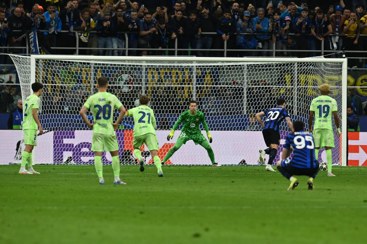 Inter Mediolan pokonał u siebie po dogrywce Barcelonę 4:3 w rewanżowym meczu półfinału piłkarskiej Ligi Mistrzów. W Hiszpanii było 3:3. W środę Paris Saint-Germain zmierzy się w stolicy Francji z Arsenalem, z którym wygrał w Londynie 1:0. Finał odbędzie się 31 maja w Monachium.