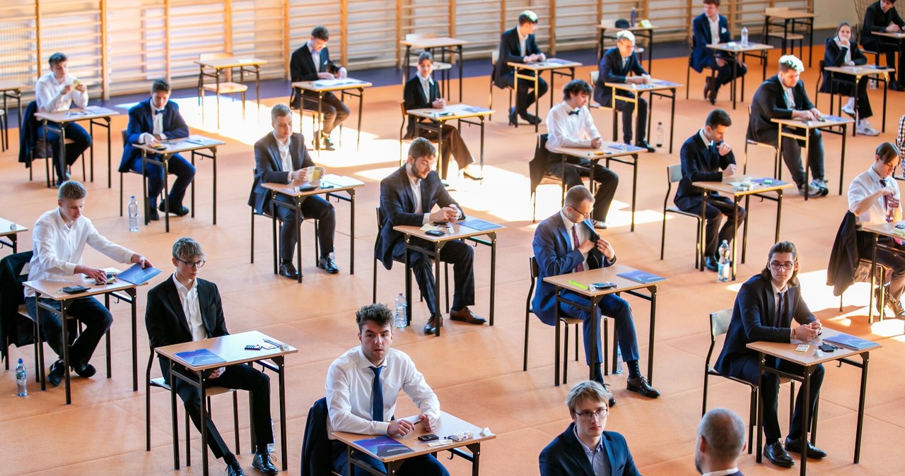 Matura 2025 z języka angielskiego na poziomie podstawowym. Koniec egzaminu