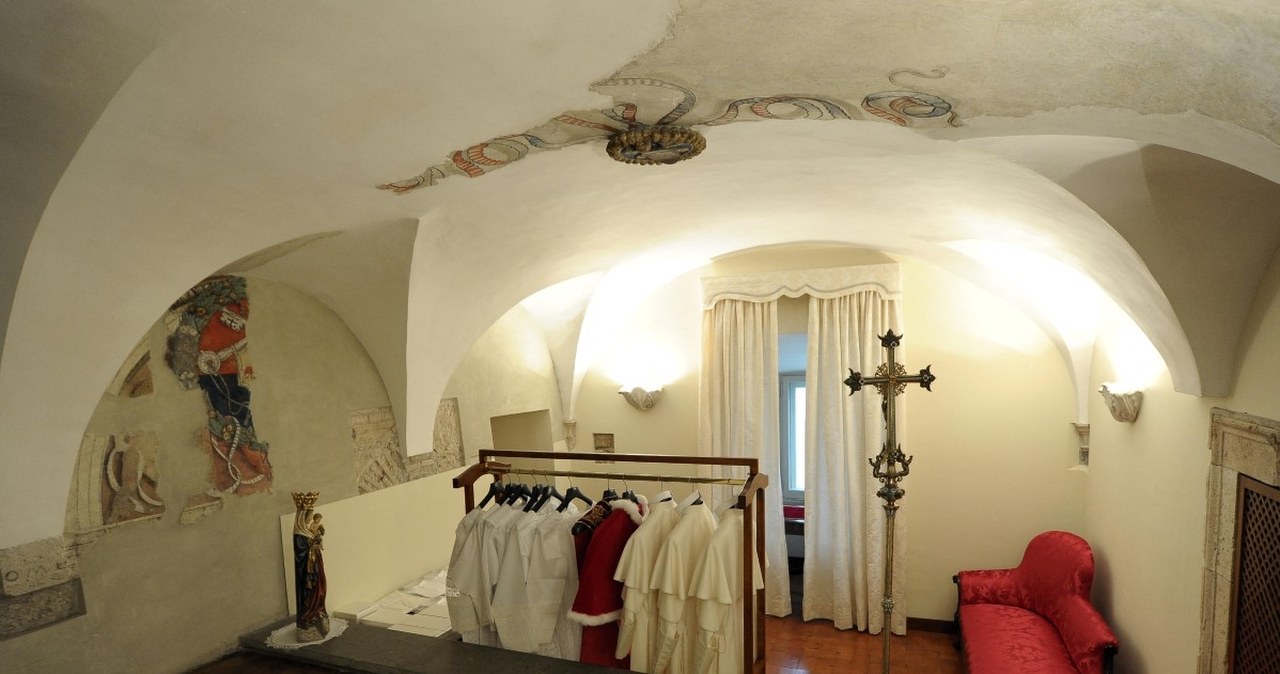 Pierwsze miejsce, do którego udaje się nowy papież. Czym jest "pokój łez"?