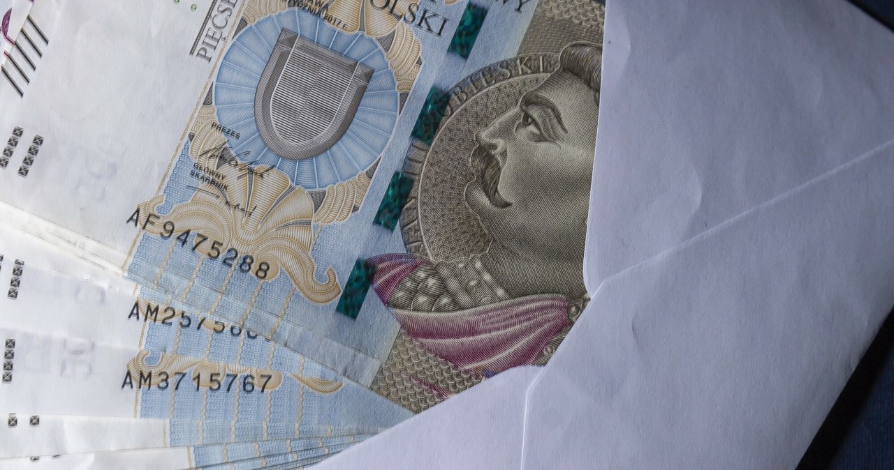 Ile dać do koperty na komunię w 2025 roku? Ekspertka rozprawia się z mitem