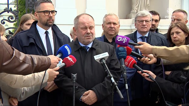 Uniwersytet Warszawski przeżywa tragedię potrójnie: zginęła nasza koleżanka - matka trójki dzieci, znakomity pracownik, dokonał tego nasz student, a ranny został ochroniarz - powiedział  rektor uczelni prof. Alojzy Nowak.
