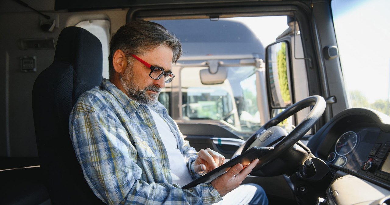 Tracą pracę, bo nie znają języka. Tysiące kierowców już zdjęto z tras