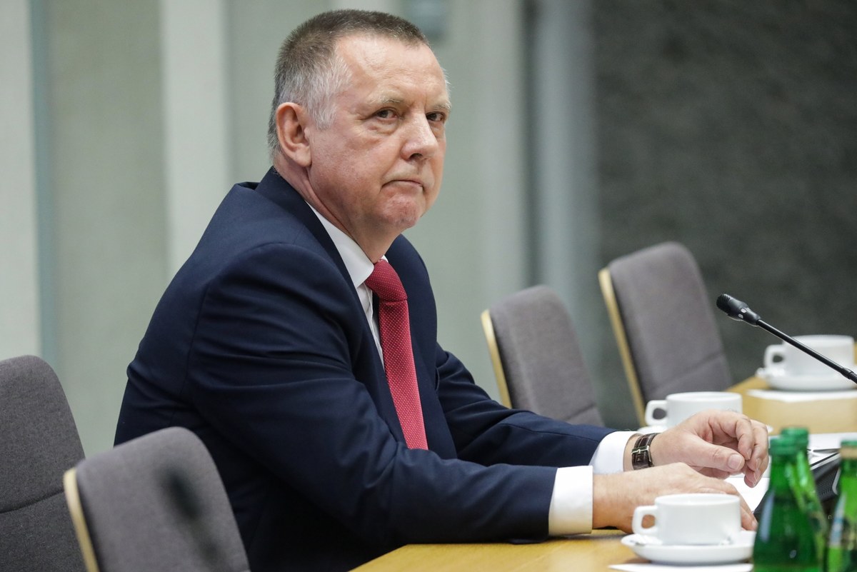 "Intryga grupy przestępczej". Banaś chce komisji śledczej