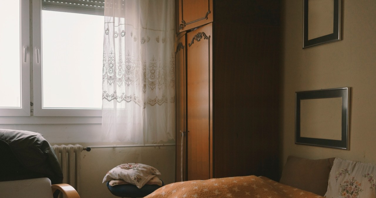 Czy kleszcze mogą wejść do domu? Groźne pajęczaki chowają się w tych miejscach