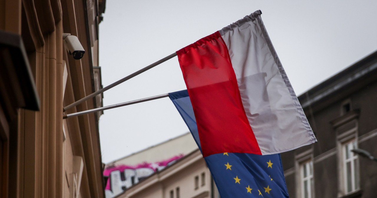 Why do European Union flags hang on May 9? present  is an crucial  holiday
