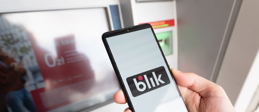 W Bielsku-Białej zatrzymano 19-latka, który na polecenie nieznanych osób dokonywał wypłat pieniędzy z bankomatów, wykorzystując do tego kody BLIK. Mężczyzna trafił do aresztu. 