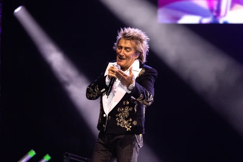 Niepokojący moment na koncercie legendy. "Show musi trwać dalej"