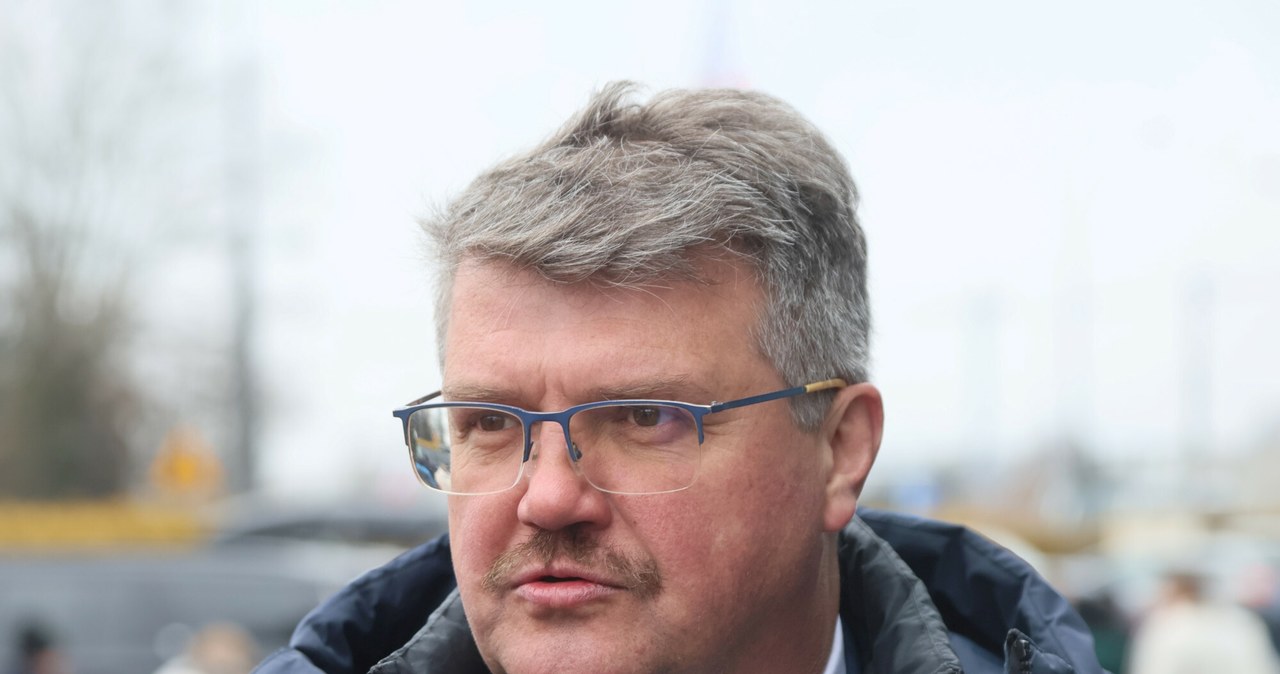 Wąsik znów nie stawił się na komisji. Przyjęto dwa wnioski