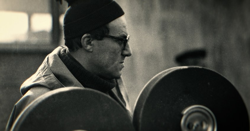 "Pasażer Andrzej Munk" Michała Bielawskiego to intrygująca, starannie skonstruowana opowieść o jednym z najwybitniejszych twórców polskiego kina. W mojej ocenie doskonały przykład, jak należy robić biograficzne filmy dokumentalne o artystach.