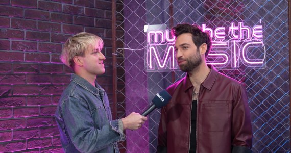 Marek Niedzielski tuż przed wkroczeniem na scenę "Must Be The Music". "Nie ma niezdrowej konkurencji"
