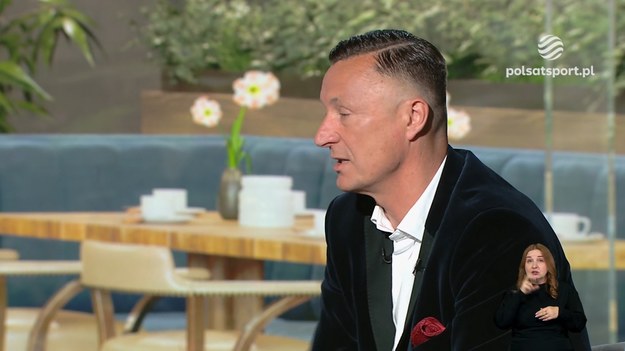 Obejrzyj fragment programu "Cafe Futbol", w którym piłkarscy eksperci dyskutują o najważniejszych sprawach związanych z rodzimą i zagraniczną piłką nożną. 

