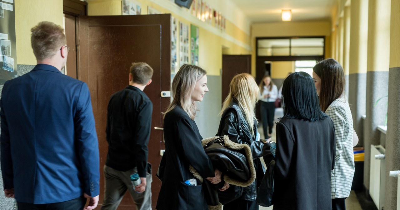 Matura 2025. Matematyka, poziom rozszerzony. Rozpoczął się egzamin