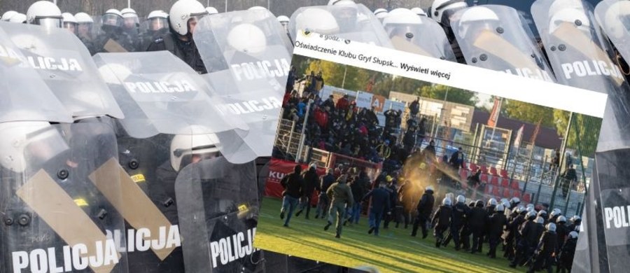 Policjanci udaremnili bójkę pseudokibiców podczas niedzielnego meczu w Słupsku (woj. pomorskie). Dwóch policjantów zostało rannych. Zatrzymano dwóch mężczyzn - 22- i 52-latka.  