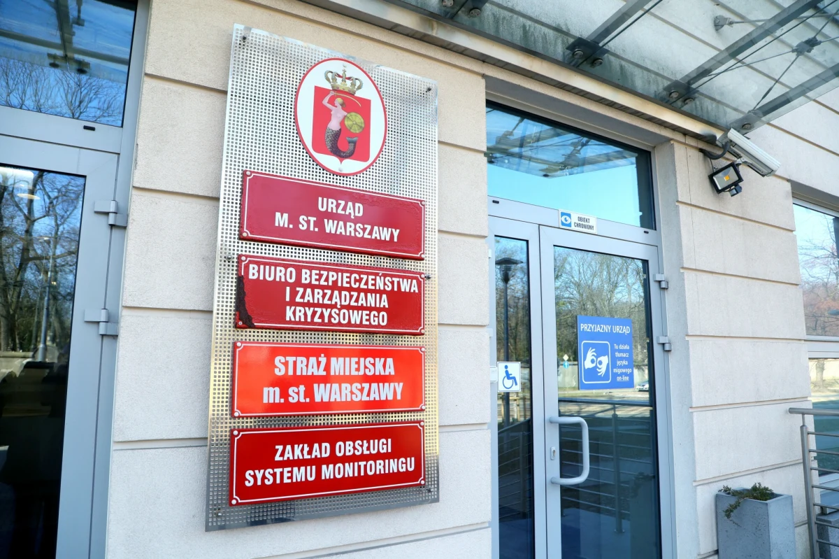 Urzędy w Warszawie będą pracować dłużej w dniach 13-15 maja. Wydłużone godziny pracy mają związek z nadchodzącymi wyborami prezydenckimi.