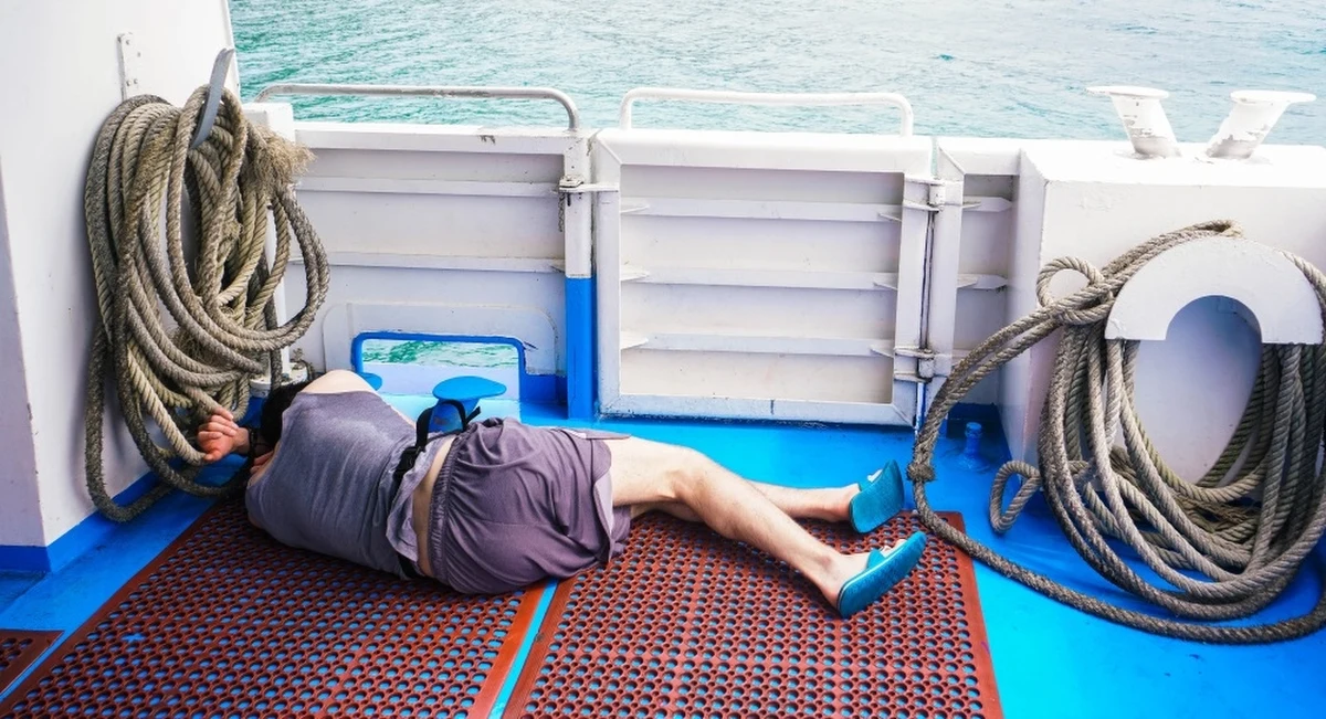 1,5 promila alkoholu w organizmie miał sternik promu na przeprawie w Zdzieszowicach (woj. opolskie). To nie pierwszy raz, gdy mężczyzna sterował promem pod wpływem alkoholu i nie pierwszy, gdy został zatrzymany.