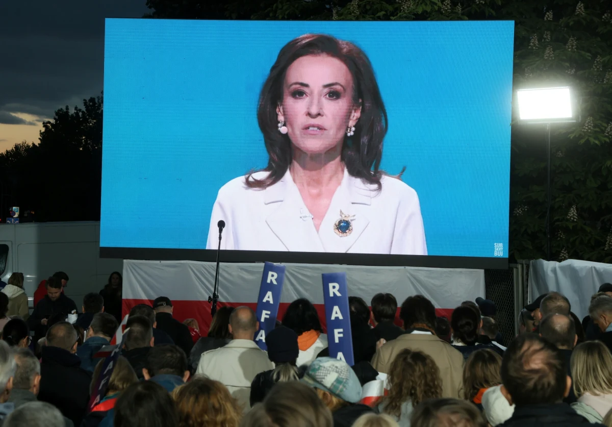 "Bardzo się cieszę, że jestem w świątyni propagandy i że widzę przed sobą arcykapłankę propagandy. Wprawdzie sądziłem, że się pani spali ze wstydu, gdy większość komitetów zaprotestowała przeciwko pani obecności" - tymi nieoczekiwanymi słowy Krzysztof Stanowski zaczął swoje wystąpienie w trakcie debaty w TVP. 