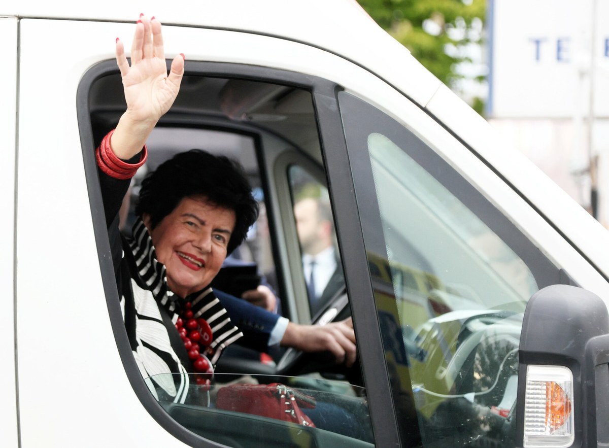 Więcej na budownictwo, mniej na obronność. Senyszyn "żoną stanu"