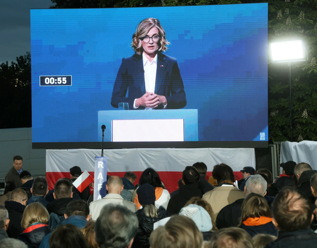 W ostatniej debacie przed I turą wyborów prezydenckich doszło do zaciętej wymiany zdań między Adrianem Zandbergiem z Partii Razem a Magdaleną Biejat z Nowej Lewicy. Zandberg postawił na szali kwestie znacznie ważniejsze niż polityczne stanowiska, podkreślając, że "są ważniejsze rzeczy niż stołek Marszałka Sejmu dla Włodzimierza Czarzastego; to są sprawy ludzi". Jego słowa skierowane do Biejat wywołały gorącą dyskusję na temat priorytetów i realizacji obietnic wyborczych.