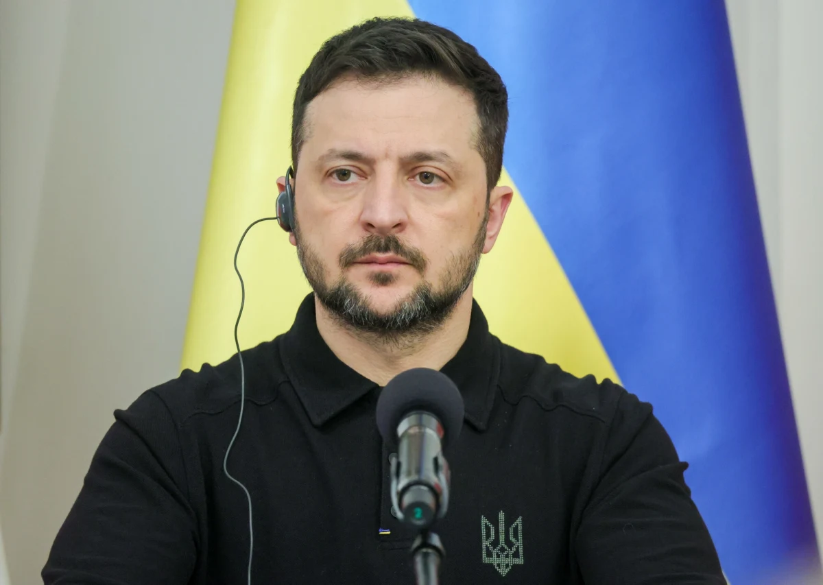 Doradca prezydenta Ukrainy Mychajło Podolak zapowiedział we wtorek, że ukraiński przywódca Wołodymyr Zełenski w trakcie rozmów pokojowych z Rosją, do których ma dojść w najbliższy czwartek w Stambule, będzie rozmawiał wyłącznie z Władimirem Putinem. "Prezydent będzie prowadził rozmowy o wstrzymaniu walk wyłącznie z przywódcą Rosji i z nikim więcej" - stwierdził. 