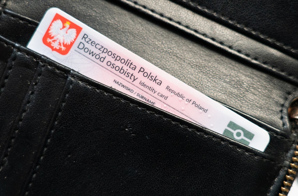 Dowody osobiste i podatki. Tusk o nowym obowiązku