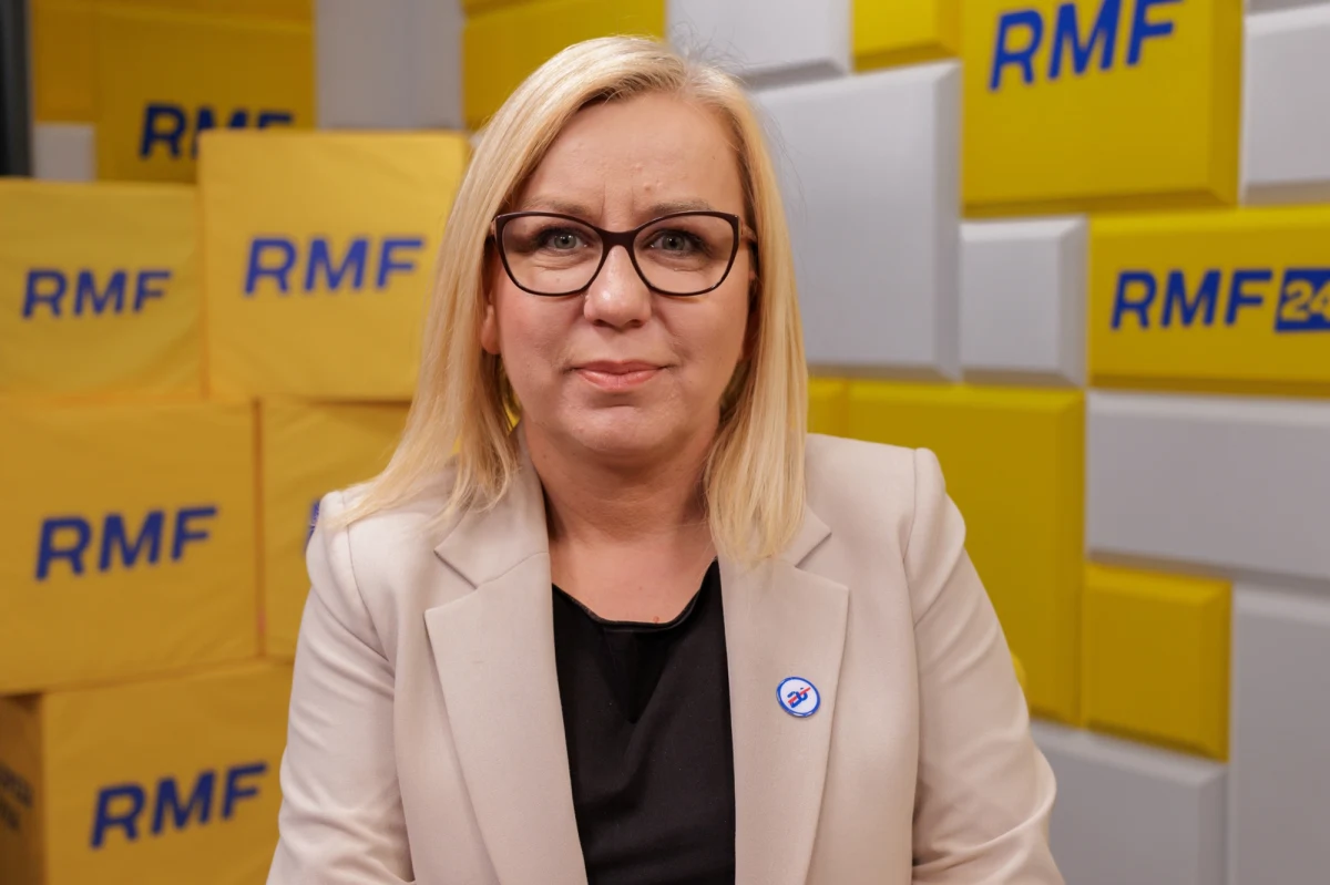 "Jest wstępna decyzja Komisji Europejskiej. Będziemy nad nią pracować. Mamy kalendarz zamknięcia rynków europejskich dla rosyjskich paliw kopalnych, dla surowców energetycznych właśnie z Rosji" – powiedziała minister klimatu i środowiska Paulina Hennig-Kloska w Popołudniowej rozmowie w RMF FM. Zaznaczyła, że nawet jeśli Donald Trump odkupiłby udziały od Rosji w gazociągu, nie będzie mógł tego paliwa sprzedać w Europie. 