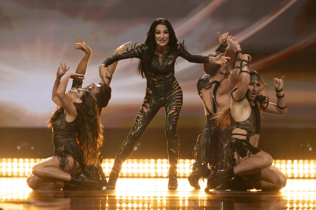 Ruszył pierwszy półfinał 69. Konkursu Piosenki Eurowizji. Jako druga swój występ pokazała Polska, którą w tym roku reprezentuje Justyna Steczkowska z piosenką "Gaja". Jest to drugi występ artystki na tej imprezie. Steczkowska po raz pierwszy występowała na Eurowizji dokładnie 30 lat temu. Zajęła wtedy 18. miejsce. Jak spisała się dzisiaj?