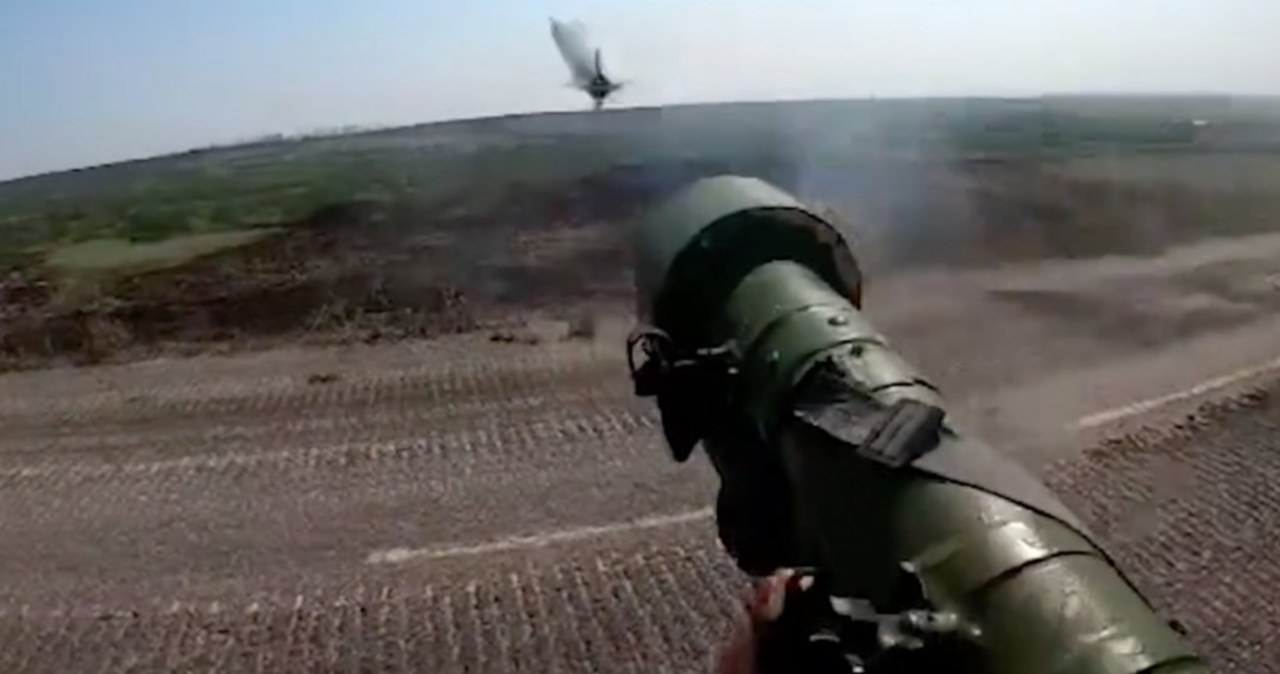 Wystarczy "Igła" i samolot spada. Tak się to robi w Ukrainie