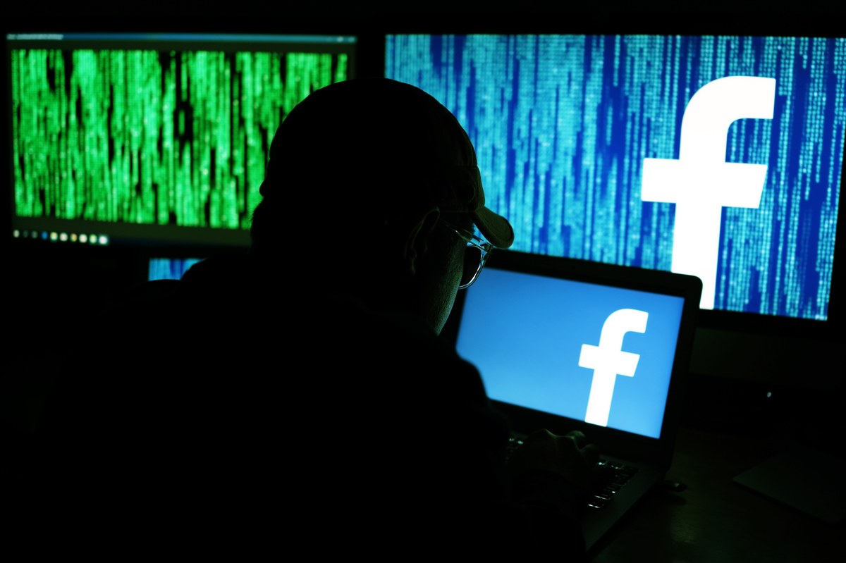 To próba ingerencji w kampanię wyborczą w Polsce? Chodzi o Facebooka