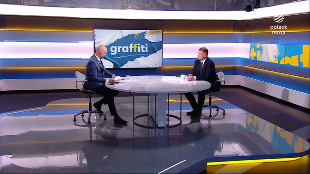 Ostatnia prosta przed wyborami. Gościem Marcina Fijołka w programie "Graffiti" był poseł Prawa i Sprawiedliwości Przemysław Czarnek. Prezes UODO reaguje na działania polityków w kampanii wyborczej, mianowicie na ujawnienie danych wrażliwych pana Jerzego. "W przypadku ujawnienia danych osobowych obywatela przez Pana Rafała Trzaskowskiego Prezes UODO podejmie sprawę z urzędu. W analogiczny sposób Prezes UODO podejmie sprawę ujawnienia danych tego samego obywatela w wywiadzie video przez Pana Karola Nawrockiego" - czytamy w komunikacie opublikowanym przez Urząd Ochrony Danych Osobowych. W tekście wspomniano także nazwiska innych polityków PiS, którzy mogli naruszyć przepisy dotyczące ochrony danych osobowych. Prezes UODO podejmie działania także wobec Pawła Szafernakera, Andrzeja Śliwki i Przemysława Czarnka. Ten ostatni skomentował sprawę w programie ''Graffiti''.