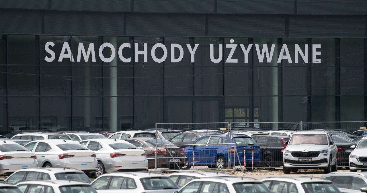 Samochody używane są drogie jak nigdy. Znamy prawdziwą skalę podwyżek