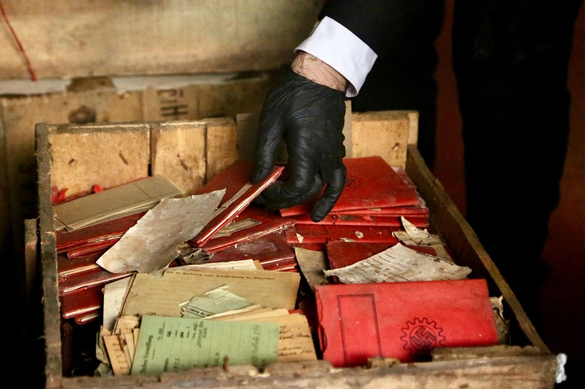 W piwnicach Sądu Najwyższego Argentyny dokonano niezwykłego odkrycia. Pracownicy instytucji natrafili na dziesiątki skrzyń zawierających materiały z okresu II wojny światowej, które bezpośrednio wiążą się z nazistowskimi Niemcami. 