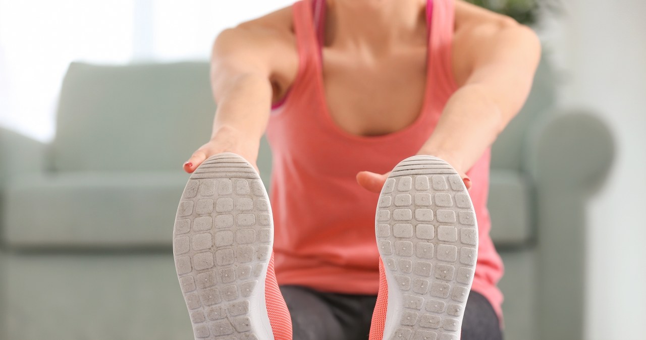 Wykonuj to ćwiczenie przed śniadaniem. Oponka zniknie, a były pożałuje życiowych wyborów