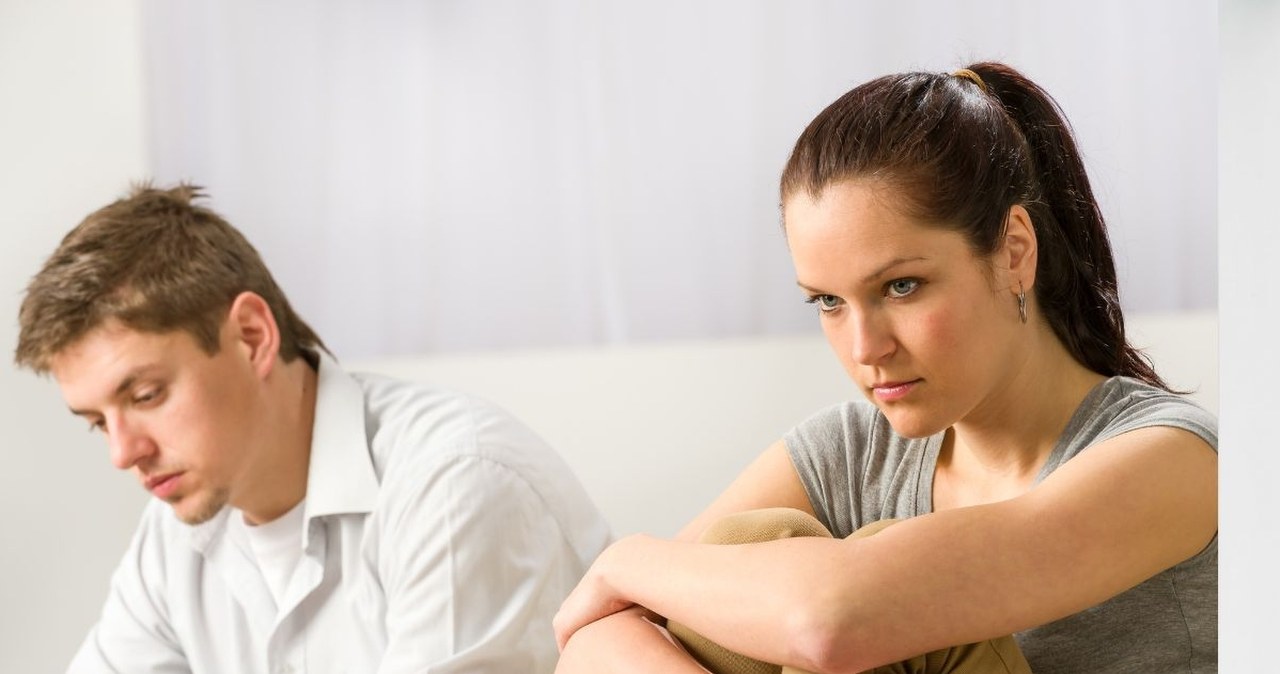 To zjawisko może niszczyć związek latami. Nie bagatelizuj tych sygnałów