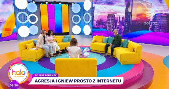 Niebezpieczny wirtualny świat. Czym są "smartfonowe libacje"?